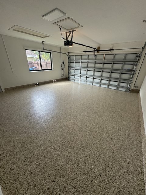 Two-car garage, full flake