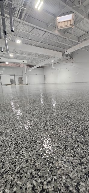 Commercial space, full flake